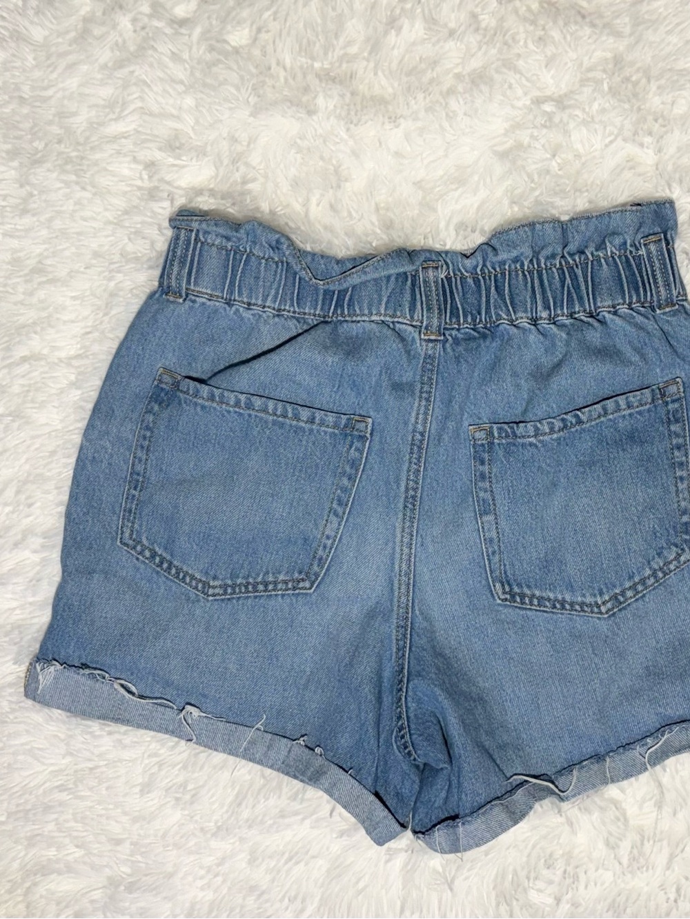 Aeropostale High Waisted Paperbag Mom Denim Shorts Size 6 32x15 - Picture 4 of 7